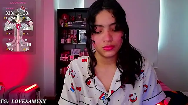 Lovelyamyy online show from 06-17-26, 02:07