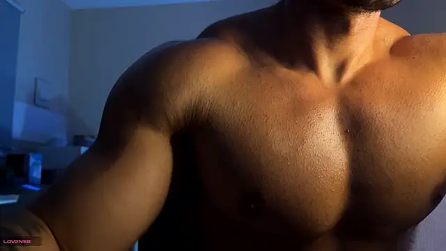 Lucasfit24 online show from 05-04-26, 03:13