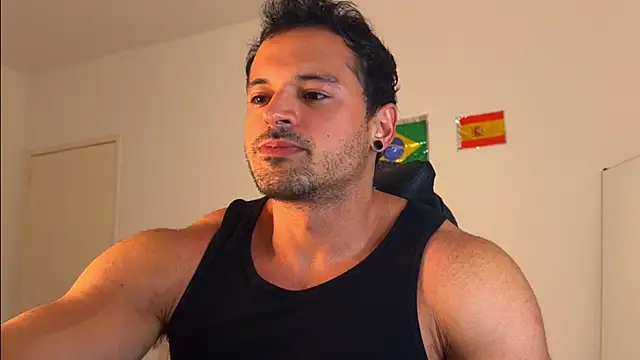 Snapshot of Lucasfit24 chatting on 07-07-26, 02:14 Lucasfit24 online show from 07-07-26, 02:14