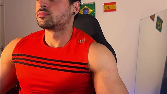 Snapshot of Lucasfit24 chatting on 07-14-26, 02:16 Lucasfit24 online show from 07-14-26, 02:16