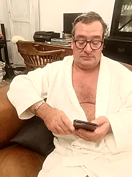 Snapshot of MountJohnXL chatting on 04-09-26, 10:48 MountJohnXL online show from 04-09-26, 10:48
