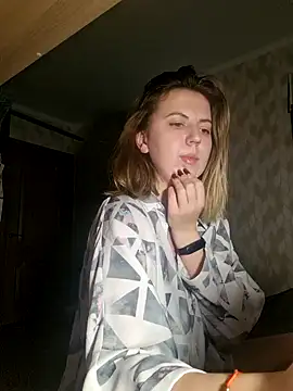 Snapshot of Melenka chatting on 01-13-25, 04:50 Melenka online show from 01-13-25, 04:50