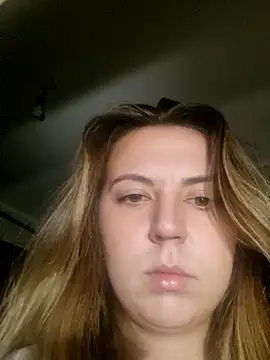 Snapshot of Melenka chatting on 01-19-25, 11:21 Melenka online show from 01-19-25, 11:21