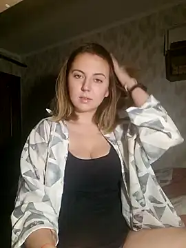 Snapshot of Melenka chatting on 01-21-25, 11:55 Melenka online show from 01-21-25, 11:55