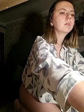 Snapshot of Melenka chatting on 03-06-25, 03:46 Melenka online show from 03-06-25, 03:46
