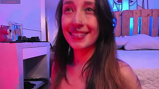 Snapshot of coral_jonesss chatting on 09-20-25, 02:51 coral jonesss online show from 09-20-25, 02:51