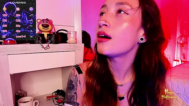 Snapshot of coral_jonesss chatting on 10-13-25, 02:06 coral jonesss online show from 10-13-25, 02:06