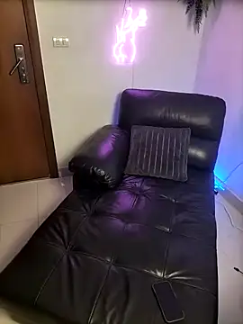 Snapshot of AsianTeen-BigBoops chatting on 01-27-25, 11:43 AsianTeen-BigBoops online show from 01-27-25, 11:43