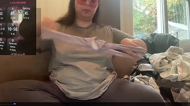 Teasingsarah online show from 09-30-25, 04:23