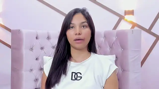 CharlotteGraay online show from 02-04-25, 10:24