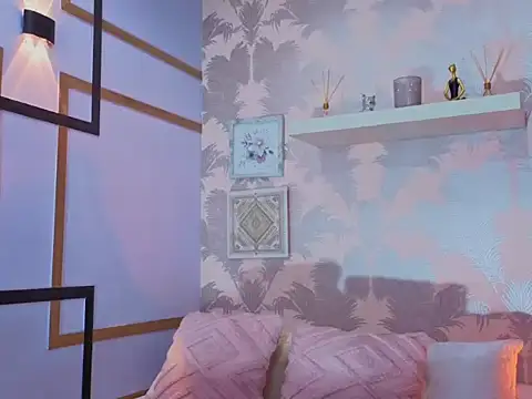 CharlotteGraay online show from 02-24-26, 07:45