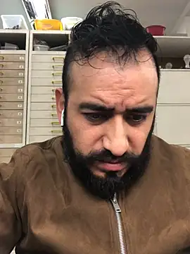 leonardohot1987 online show from 01-27-25, 06:09