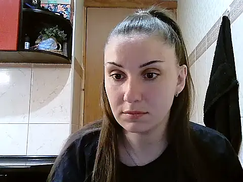 Yuliia30 online show from 05-12-26, 02:58