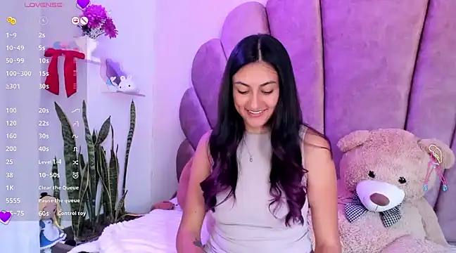 sweetfoxy 17 online show from 01-30-25, 05:28