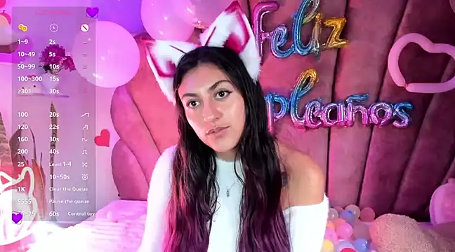 sweetfoxy 17 online show from 02-18-25, 10:03