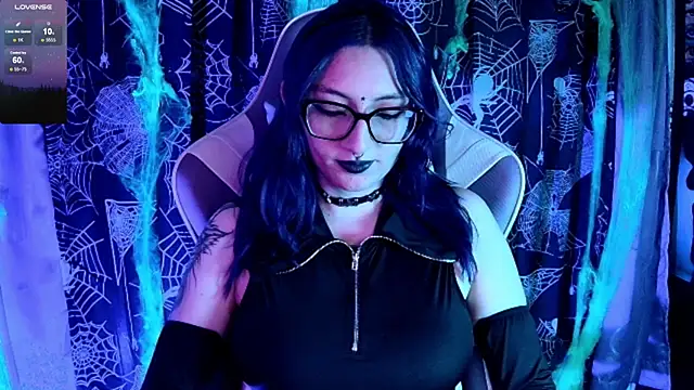 Snapshot of Kimlennox_ chatting on 10-28-25, 01:47 Kimlennox online show from 10-28-25, 01:47