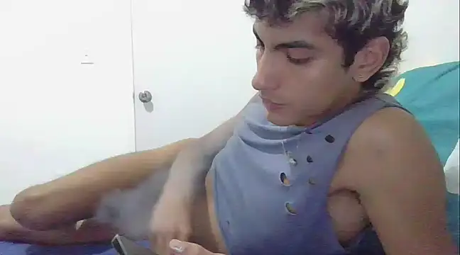 Axel Twink1 online show from 02-01-25, 06:54
