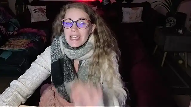 Miss luxiole online show from 11-07-25, 05:35