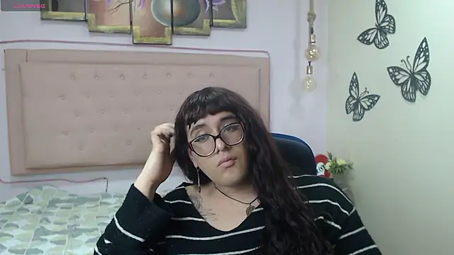 Snapshot of kathepickmanx chatting on 02-25-26, 03:16 kathepickmanx online show from 02-25-26, 03:16