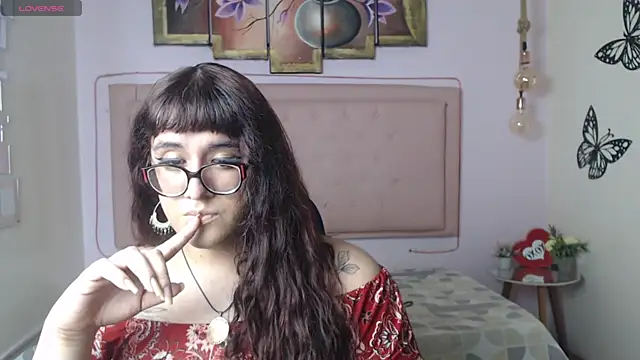 Snapshot of kathepickmanx chatting on 02-26-26, 03:27 kathepickmanx online show from 02-26-26, 03:27