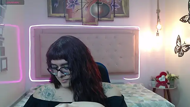 Snapshot of kathepickmanx chatting on 03-01-26, 03:30 kathepickmanx online show from 03-01-26, 03:30