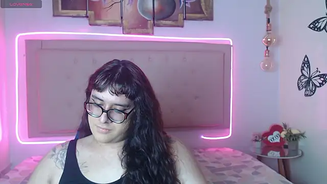 Snapshot of kathepickmanx chatting on 03-14-26, 03:23 kathepickmanx online show from 03-14-26, 03:23