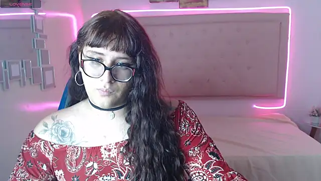 Snapshot of kathepickmanx chatting on 03-28-26, 03:28 kathepickmanx online show from 03-28-26, 03:28