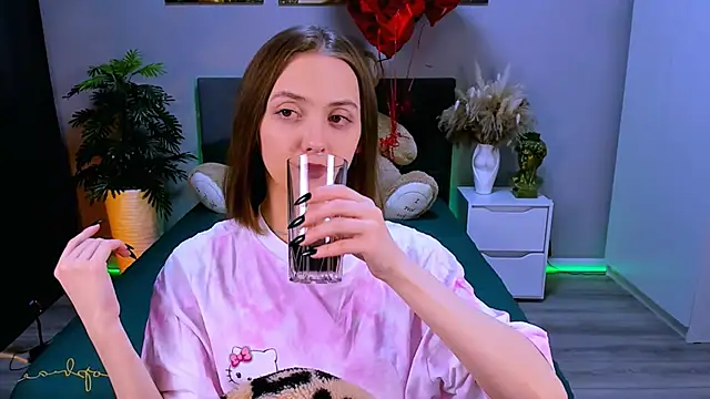 JesssWalker online show from 03-22-25, 01:54