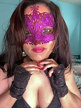 Ayeshaa  25 online show from 01-25-25, 04:35