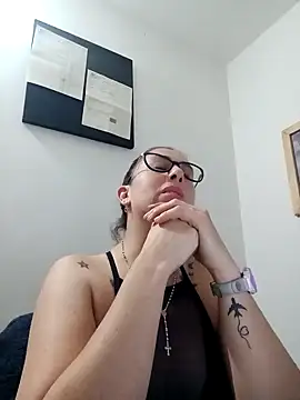 CHARLOTTE 1711 online show from 01-23-25, 11:58