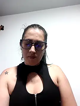 CHARLOTTE 1711 online show from 10-03-25, 03:58