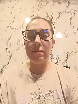 Snapshot of CHARLOTTE_1711 chatting on 07-14-26, 03:11 CHARLOTTE 1711 online show from 07-14-26, 03:11
