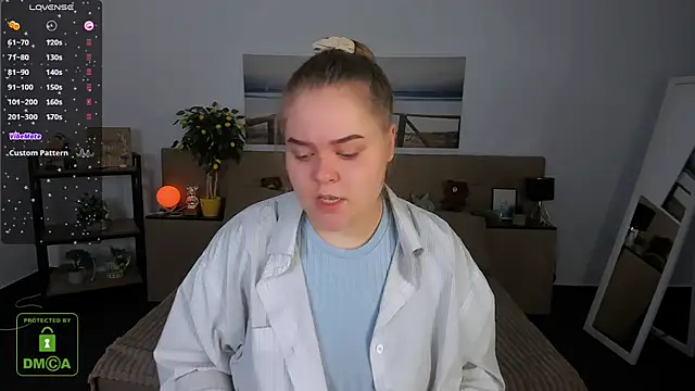 Snapshot of Erica__Alta chatting on 01-19-25, 06:31 Erica Alta online show from 01-19-25, 06:31