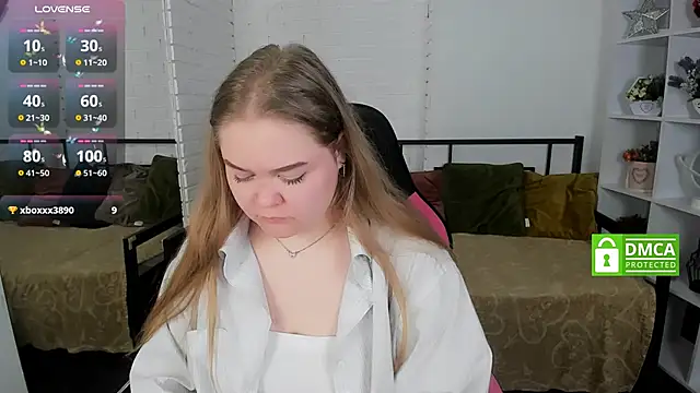 Snapshot of Erica__Alta chatting on 02-10-25, 09:36 Erica Alta online show from 02-10-25, 09:36