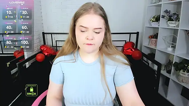 Snapshot of Erica__Alta chatting on 02-18-25, 06:26 Erica Alta online show from 02-18-25, 06:26