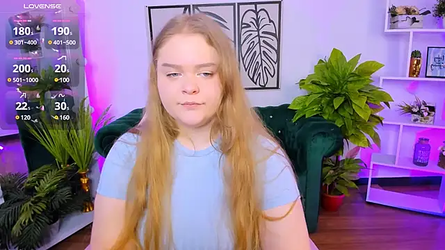 Snapshot of Erica__Alta chatting on 03-21-25, 09:45 Erica Alta online show from 03-21-25, 09:45