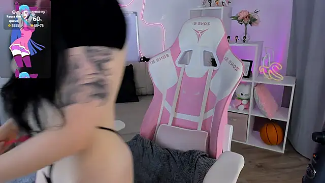 Snapshot of JessicaAddams chatting on 01-23-25, 03:01 JessicaAddams online show from 01-23-25, 03:01