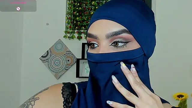 Maissa Alabi online show from 09-30-25, 05:07