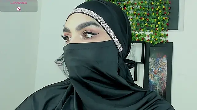 Maissa Alabi online show from 12-19-25, 07:21