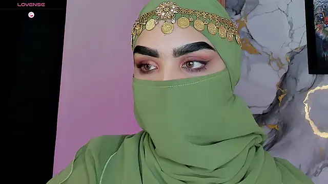 Maissa Alabi online show from 06-13-26, 05:33