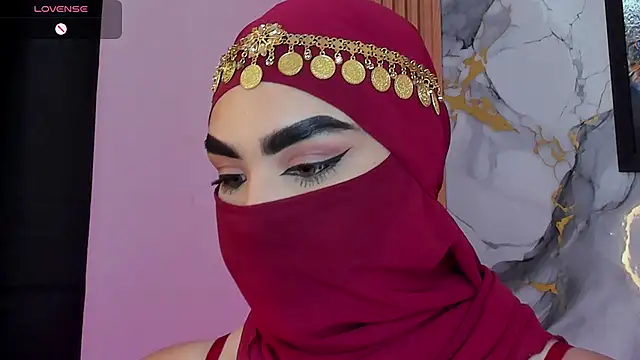 Maissa Alabi online show from 06-17-26, 07:48