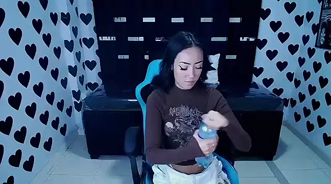 victoria ricci a online show from 02-18-25, 04:37