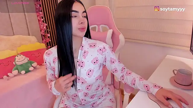 Snapshot of tamy_xoo chatting on 11-12-25, 06:08 tamy xoo online show from 11-12-25, 06:08