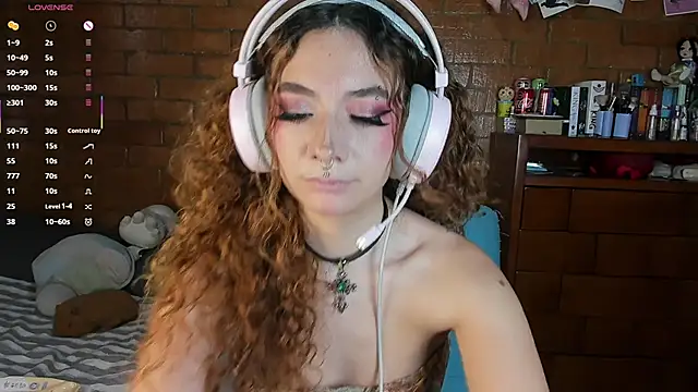 Annycolin  online show from 05-26-26, 10:28