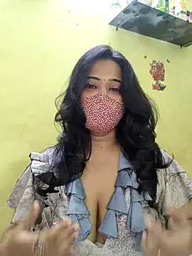 Snapshot of angelrani1234 chatting on 10-22-25, 04:40 angelrani1234 online show from 10-22-25, 04:40