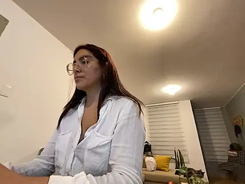 MartinaSooler online show from 02-18-25, 11:52