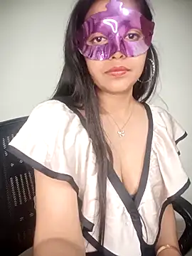 Snapshot of Babbyy_doll chatting on 03-08-25, 05:43 Babbyy doll online show from 03-08-25, 05:43