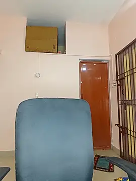 Snapshot of Babbyy_doll chatting on 09-23-25, 06:22 Babbyy doll online show from 09-23-25, 06:22