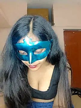 Snapshot of Babbyy_doll chatting on 10-28-25, 10:01 Babbyy doll online show from 10-28-25, 10:01