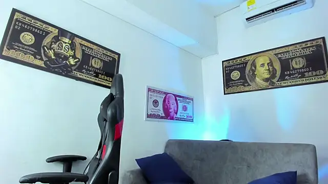 BrigitteRoy  online show from 02-11-25, 07:16